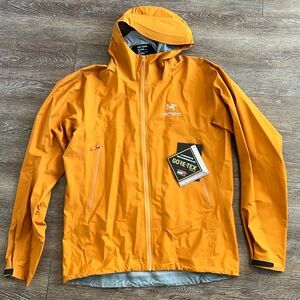 ARC’TERYX Bevel WaterProof Gortex Beta Jacket Large Brand New